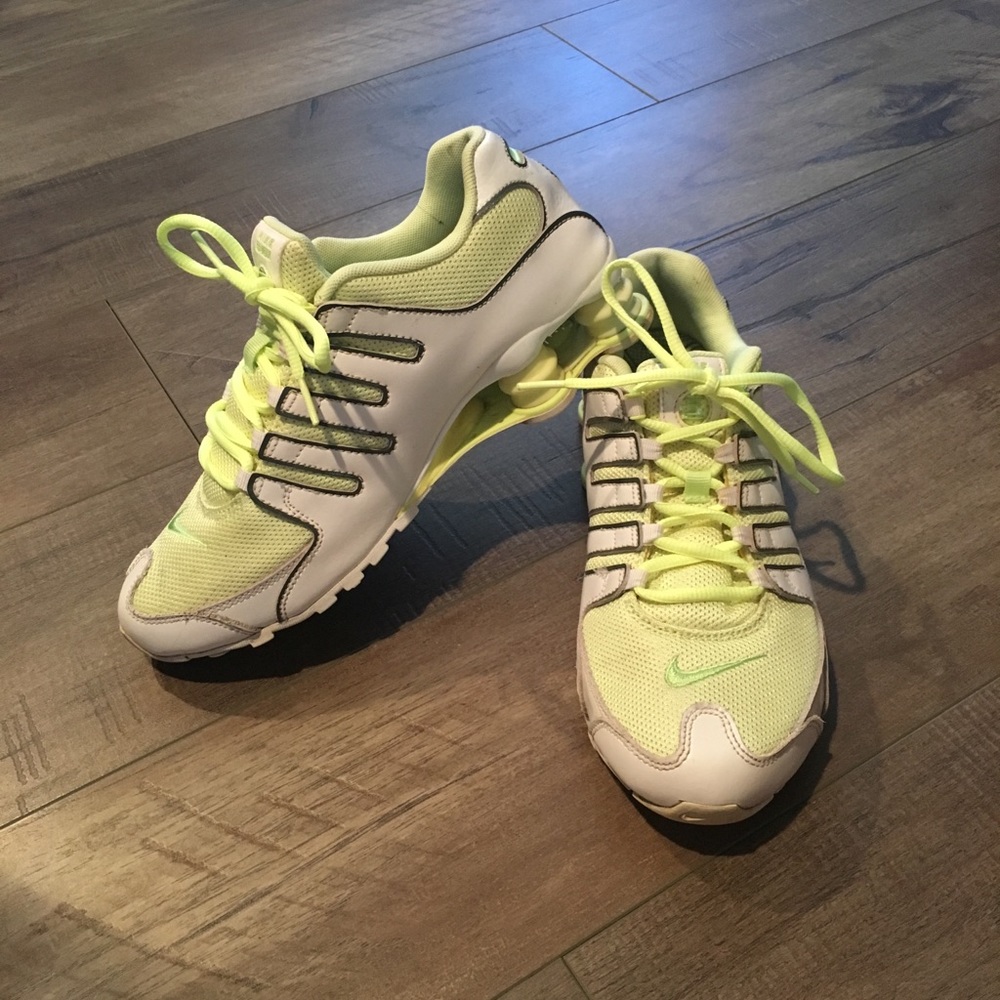Women’s Nike Shox